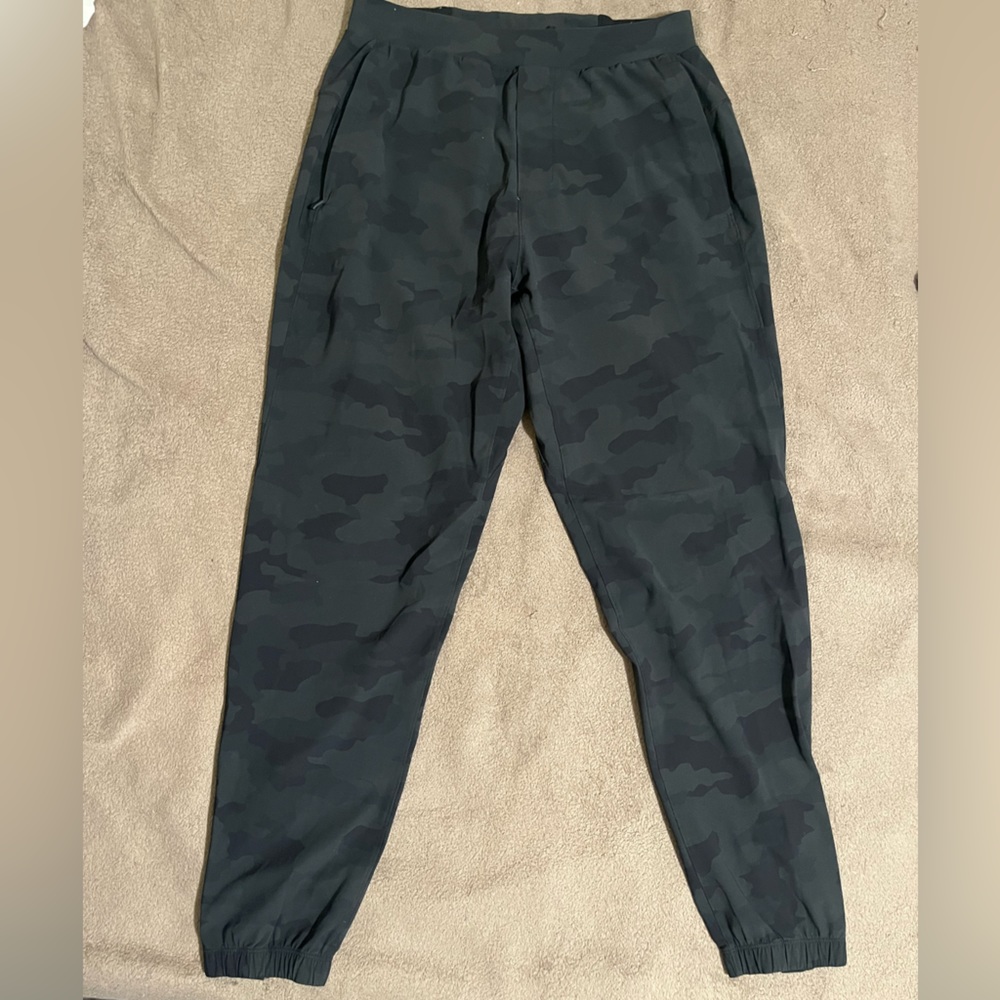 LULULEMON Camo Joggers